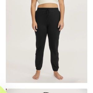 Girlfriend collective joggers size Small